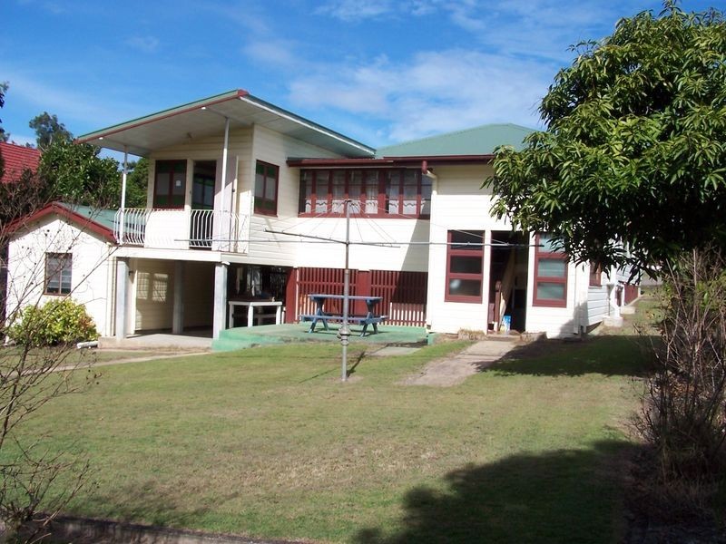 12 Galah Street, Churchill QLD 4305