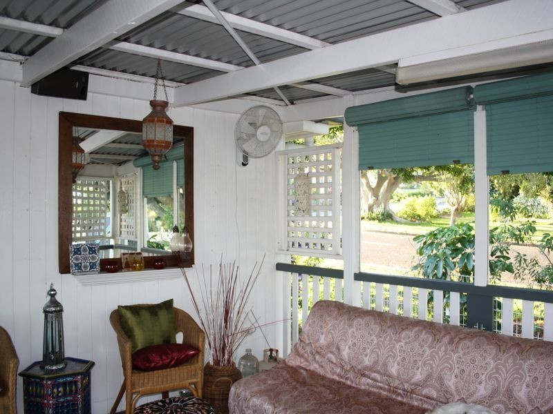 60 Whitehill Road, Eastern Heights QLD 4305