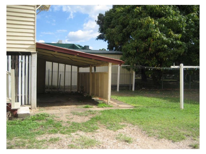 4B/ Barrett Street, East Ipswich QLD 4305