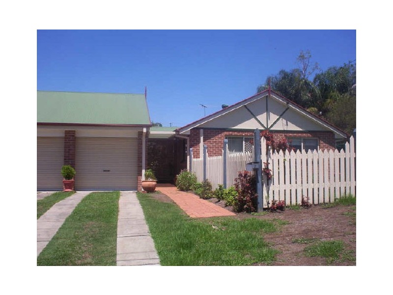 2/2 Cypress Street, Yamanto QLD 4305