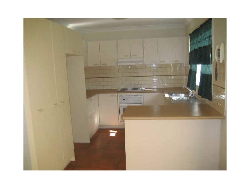 2/2 Cypress Street, Yamanto QLD 4305