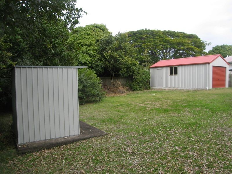 9 Griffith Road, Eastern Heights QLD 4305