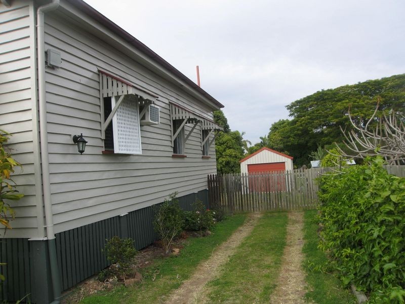 9 Griffith Road, Eastern Heights QLD 4305