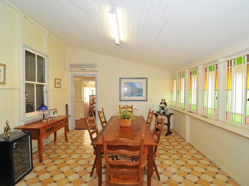 6 Limestone Street, Ipswich QLD 4305