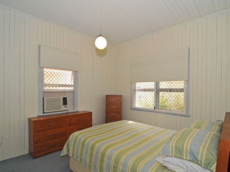 6 Limestone Street, Ipswich QLD 4305