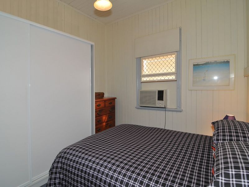 6 Limestone Street, Ipswich QLD 4305