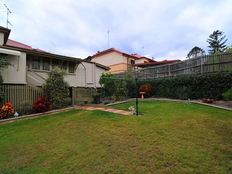 6 Limestone Street, Ipswich QLD 4305