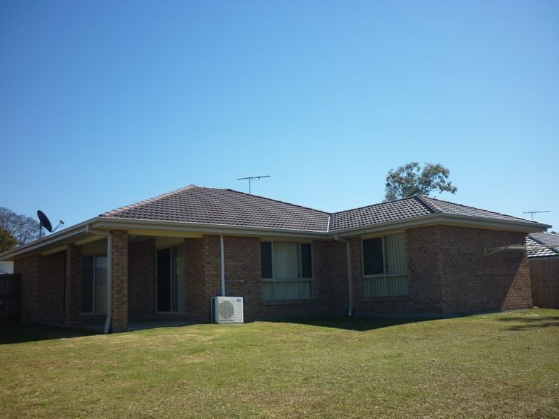 5 Angela Place, Yamanto QLD 4305