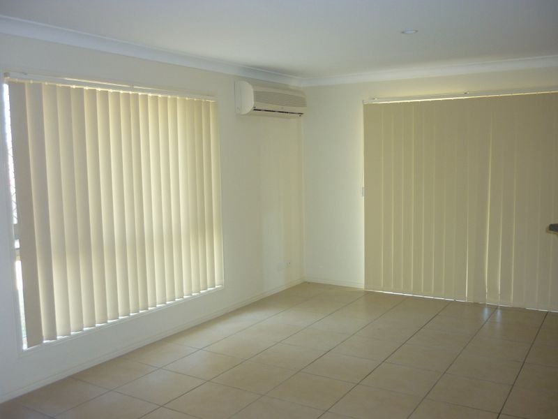 5 Angela Place, Yamanto QLD 4305