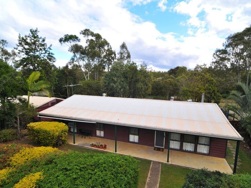 86 Phillip Crescent, Barellan Point QLD 4306