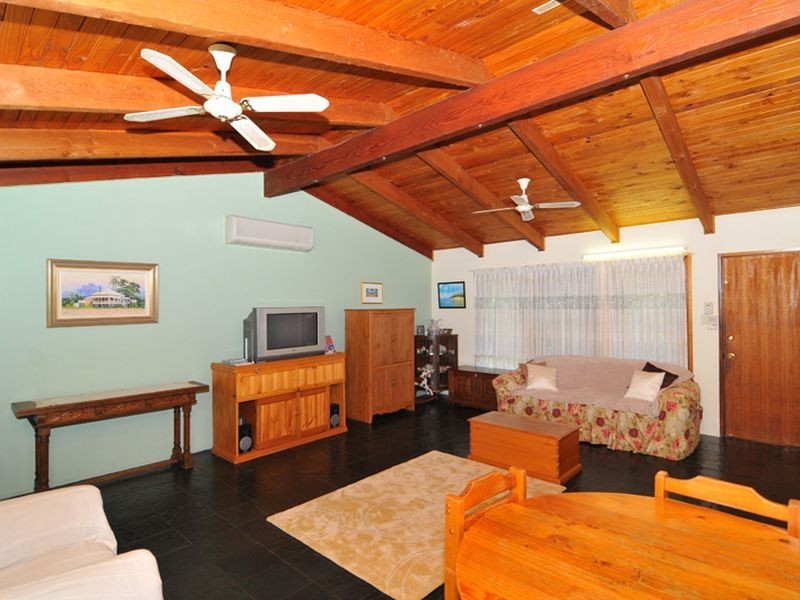 86 Phillip Crescent, Barellan Point QLD 4306