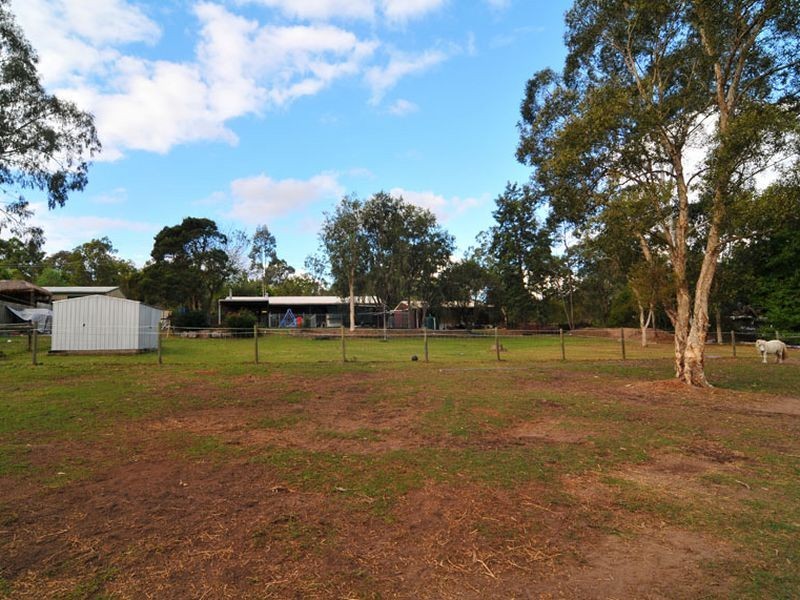 86 Phillip Crescent, Barellan Point QLD 4306