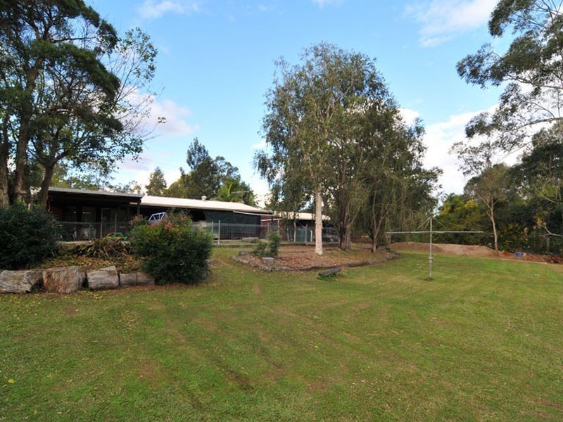 86 Phillip Crescent, Barellan Point QLD 4306
