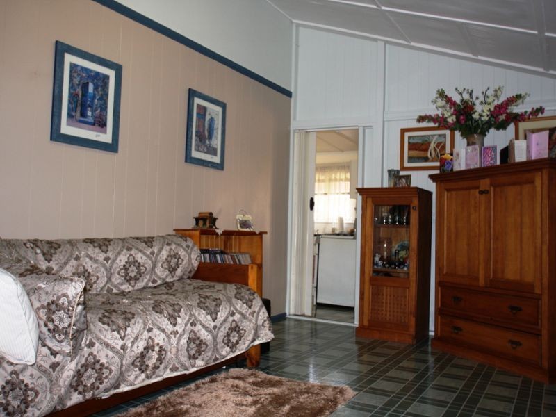11 Cardew Street, East Ipswich QLD 4305