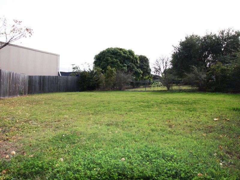 78 Cemetery Road, Eastern Heights QLD 4305