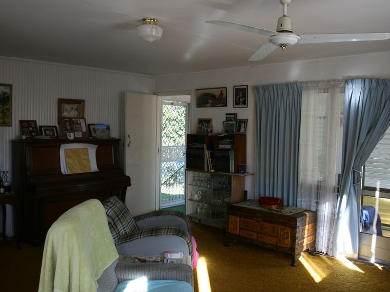 30 Mary Street, Flinders View QLD 4305