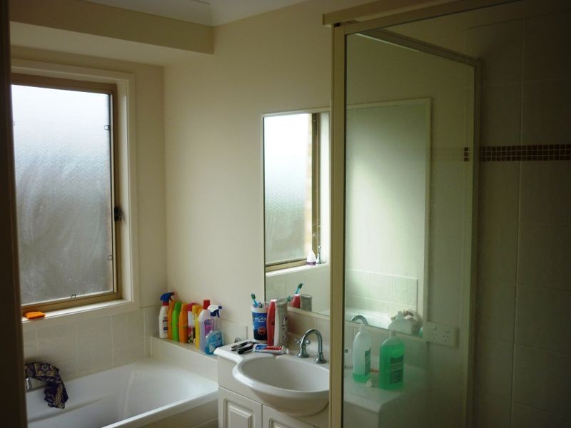 4 Wattle Crescent, Raceview QLD 4305