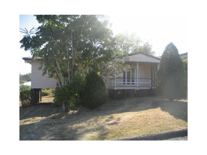 2 Perrett, Bundamba QLD 4304