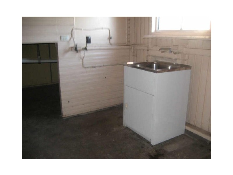 2 Perrett, Bundamba QLD 4304