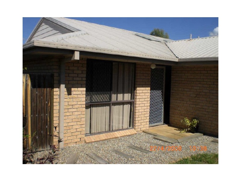 2/17 Sommerfield, Redbank Plains QLD 4301