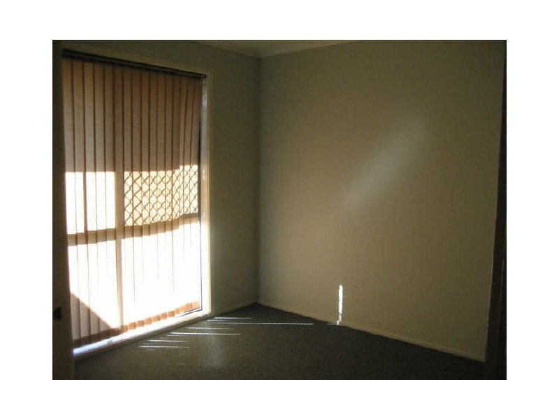 2/17 Sommerfield, Redbank Plains QLD 4301