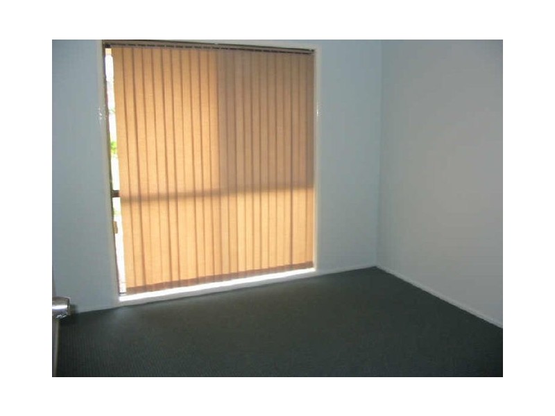 2/17 Sommerfield, Redbank Plains QLD 4301