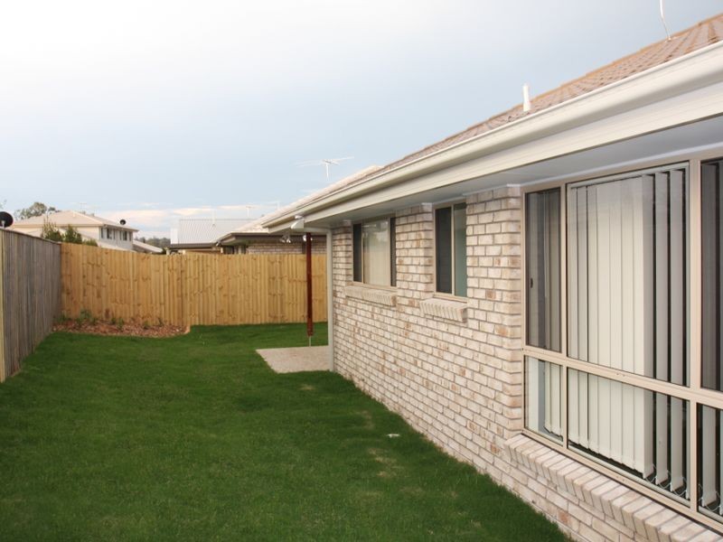 6 Tunstall Place, Brassall QLD 4305