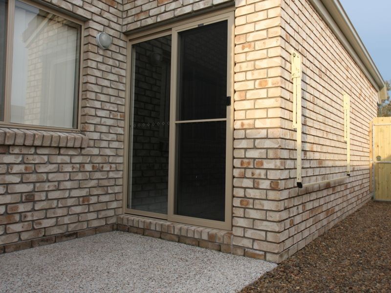 6 Tunstall Place, Brassall QLD 4305