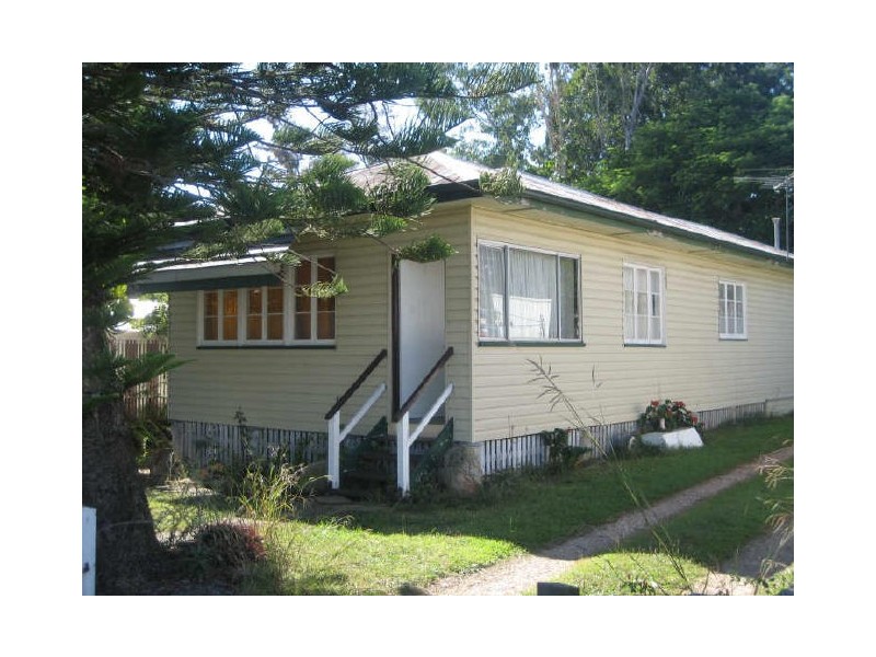 8 Marcel, East Ipswich QLD 4305