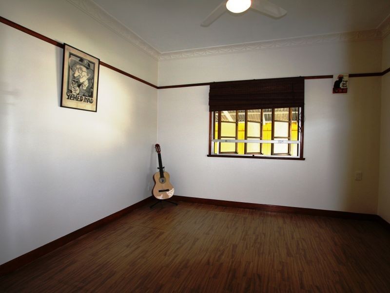 3 Irvine Street, East Ipswich QLD 4305