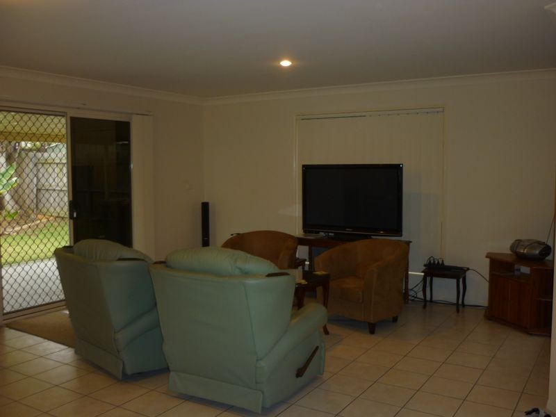 5 Bangalow Crescent, Raceview QLD 4305