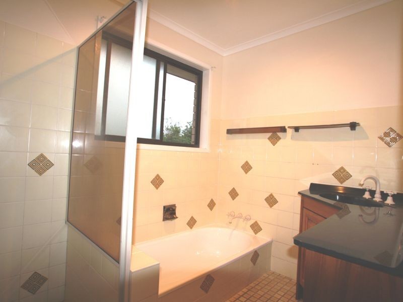 13 Aberdeen Street, Bundamba QLD 4304