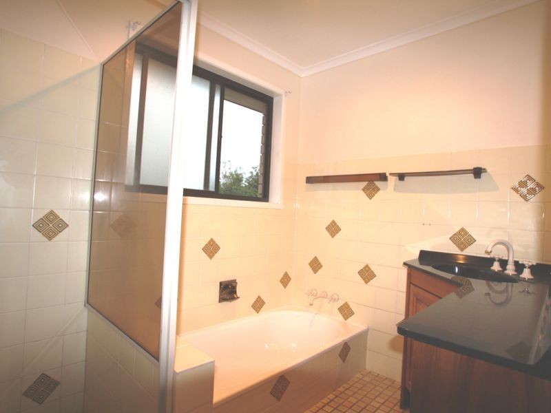 13 Aberdeen Street, Bundamba QLD 4304