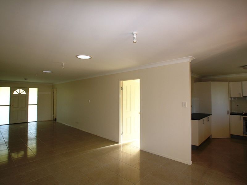 32 Chalmers Place, North Ipswich QLD 4305