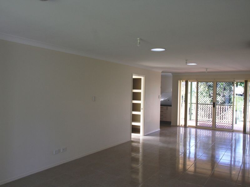 32 Chalmers Place, North Ipswich QLD 4305