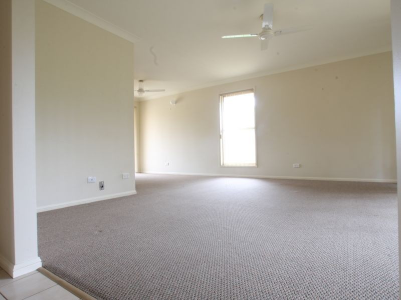 18 Peppercorn Place, Flinders View QLD 4305