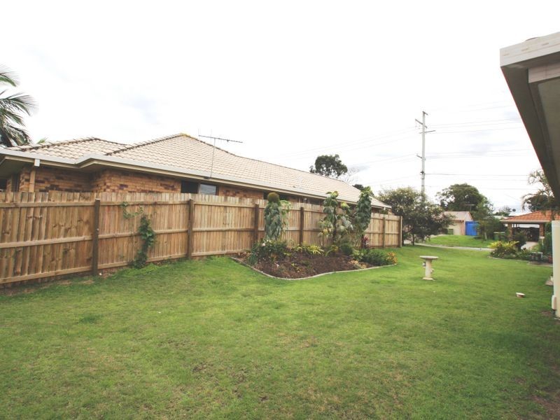 1 & 2/19 Cocos Place, Raceview QLD 4305