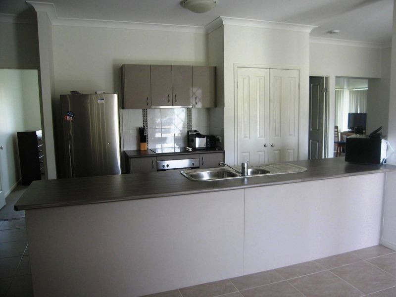 15 Eric Drive, Blackstone QLD 4304