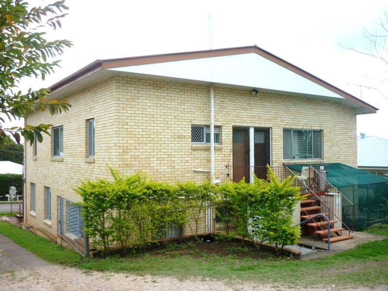 14 Frederick Street, Newtown QLD 4305