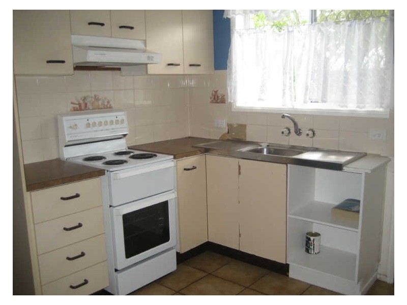 3/5 Duce STreet, Bundamba QLD 4304