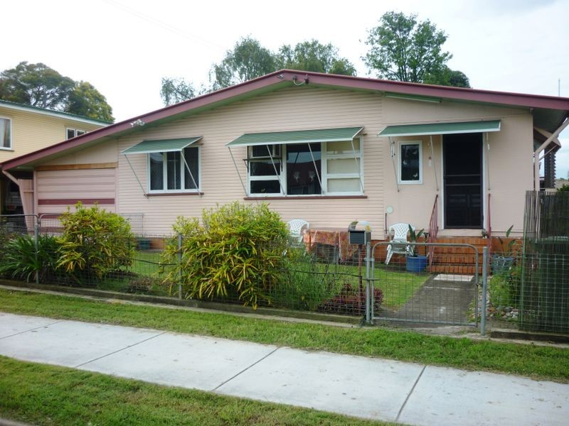 110 Robertson Road, Eastern Heights QLD 4305