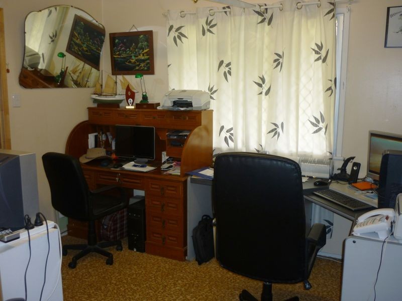 110 Robertson Road, Eastern Heights QLD 4305