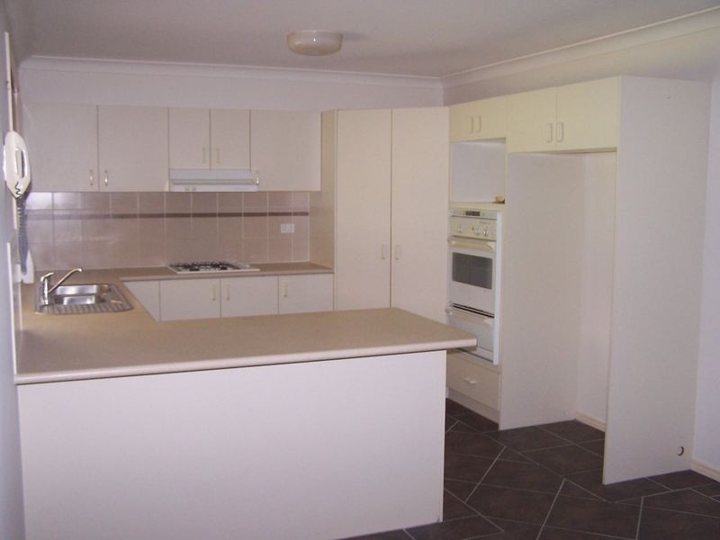 24 Jonquil Circuit, Flinders View QLD 4305
