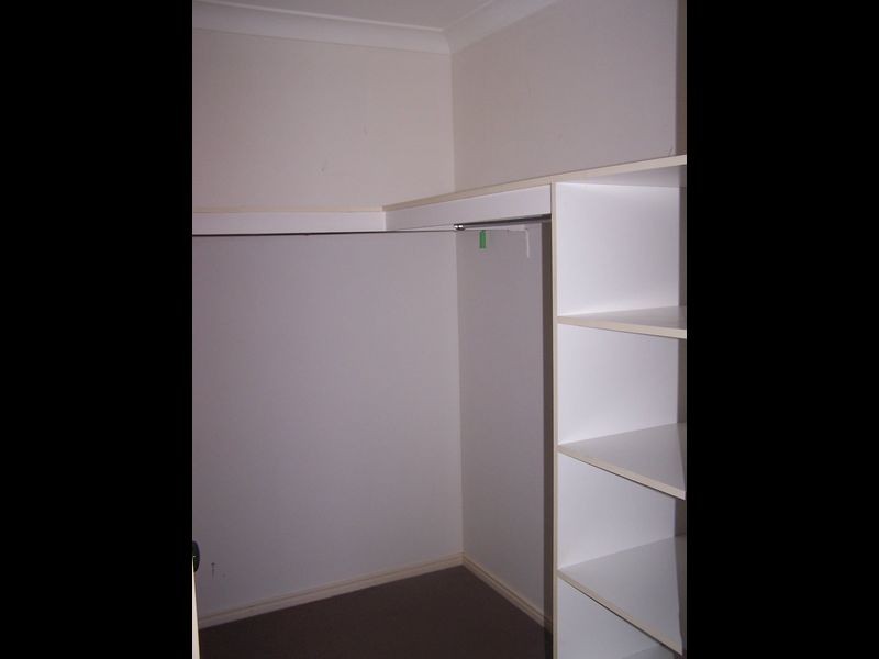 24 Jonquil Circuit, Flinders View QLD 4305