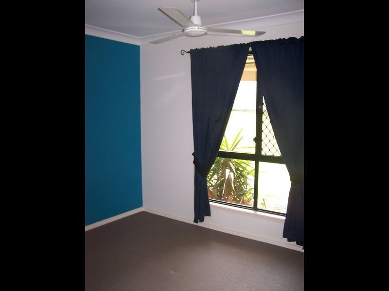 24 Jonquil Circuit, Flinders View QLD 4305