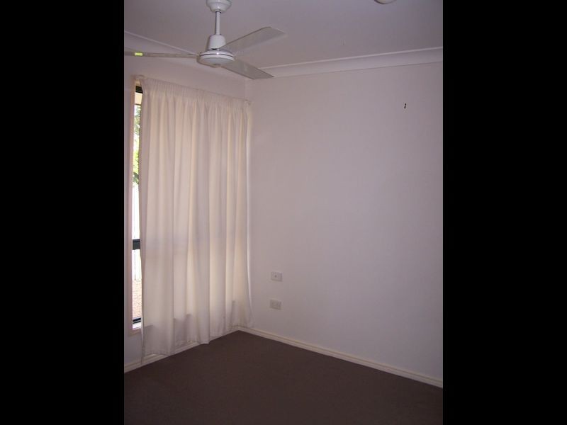 24 Jonquil Circuit, Flinders View QLD 4305