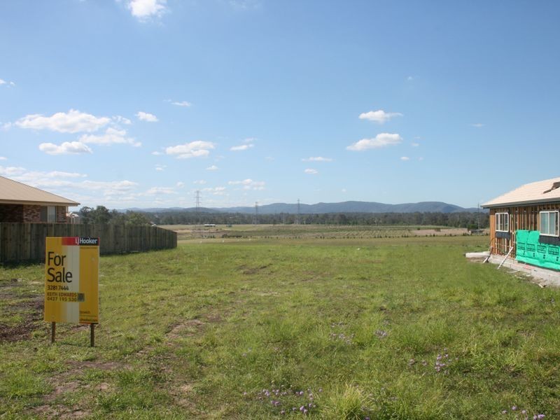 1 Stathis Place, Bundamba QLD 4304