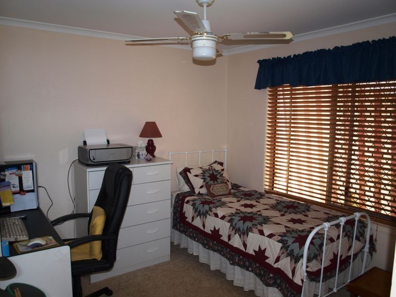 11 Diosma Close, Yamanto QLD 4305