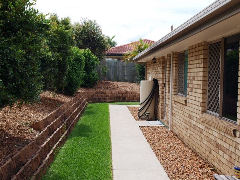 11 Diosma Close, Yamanto QLD 4305