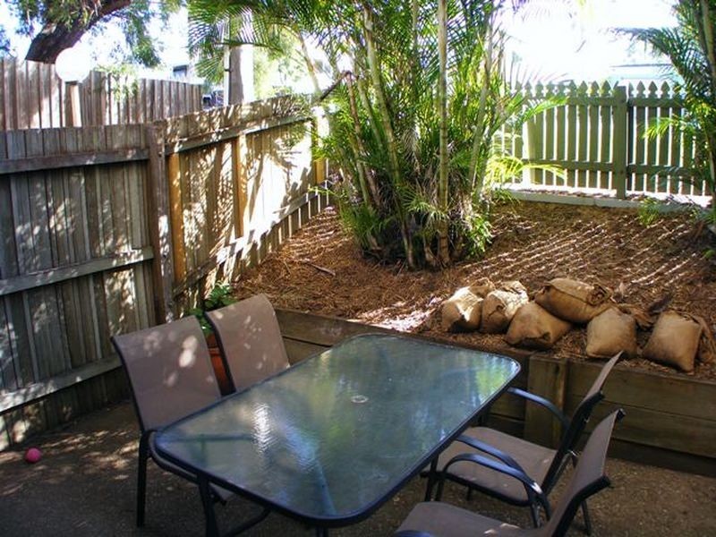 6/12 Macquarie Street, Booval QLD 4304